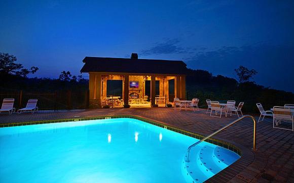 Above The Tree Tops Sevierville Exterior photo